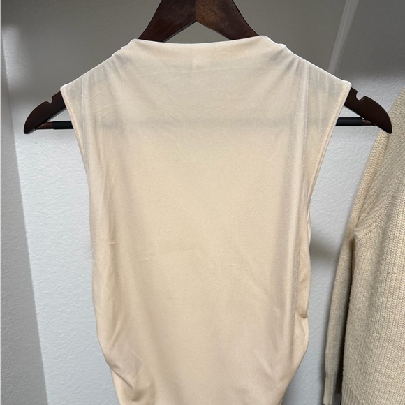 Old Navy Cream Tank Top - Picture 2 of 3